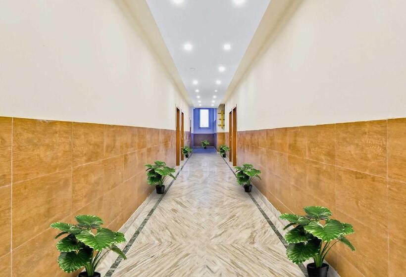 فندق Oyo Flagship 87606 Divine