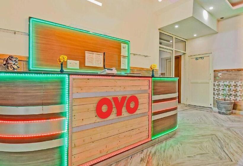 فندق Oyo Flagship 87606 Divine