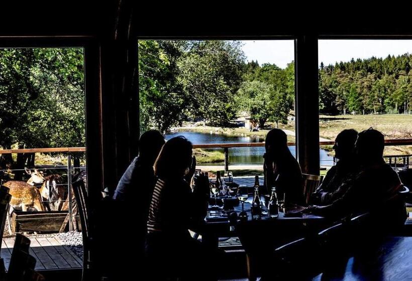 بنسيون Stuga   Ulvereds Hjorthägn