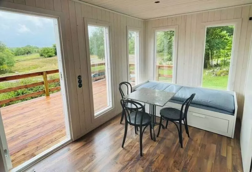 ペンション Stuga   Ulvereds Hjorthägn