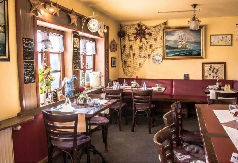 هاستل Gaststaette & Pension Schinkenkrug