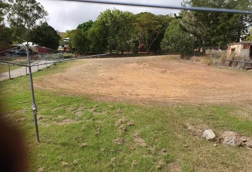 Retkeilymaja Golden Mt Rest Off Pepperina Lane