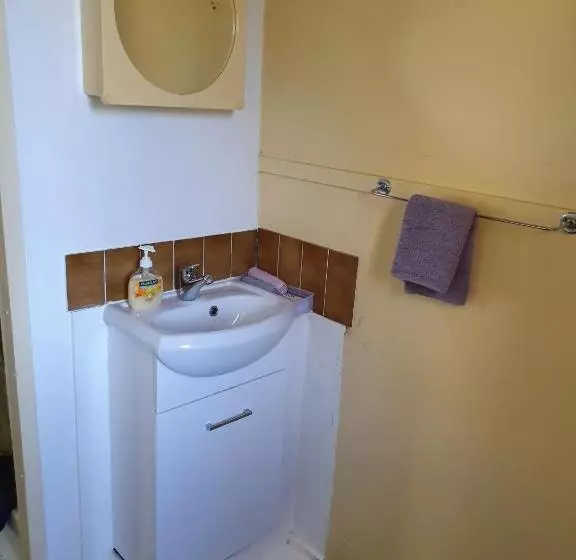 Retkeilymaja Golden Mt Rest Off Pepperina Lane