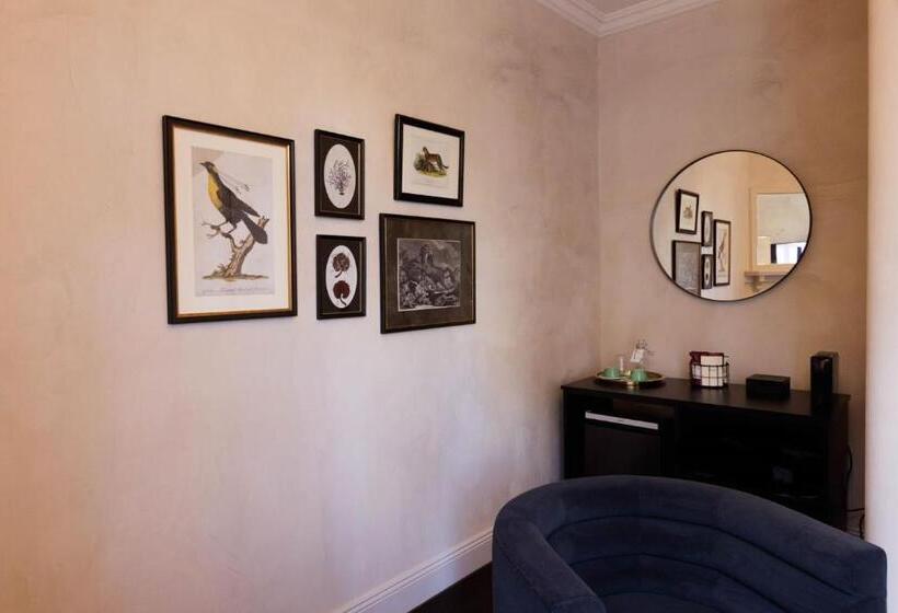 Отель The Strand