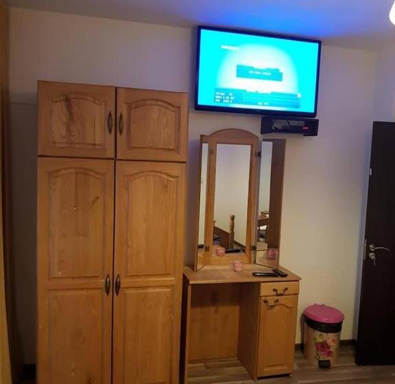 膳宿费 къщи за гости с. любовище