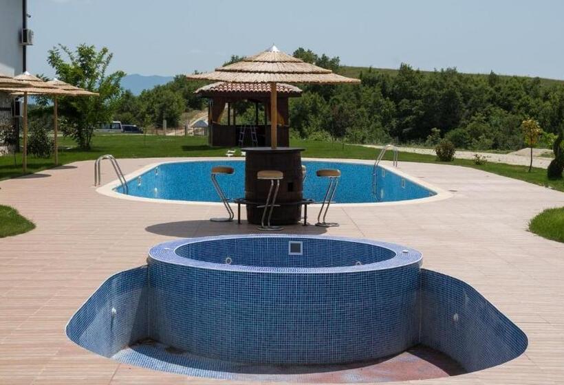 膳宿费 къщи за гости с. любовище