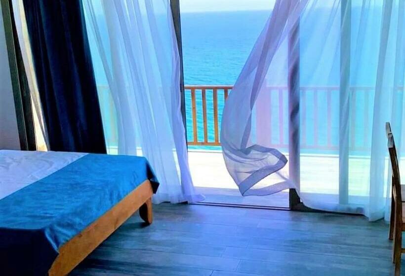 Tekos Golden Hill Hotel & Restaurant At Karpaz