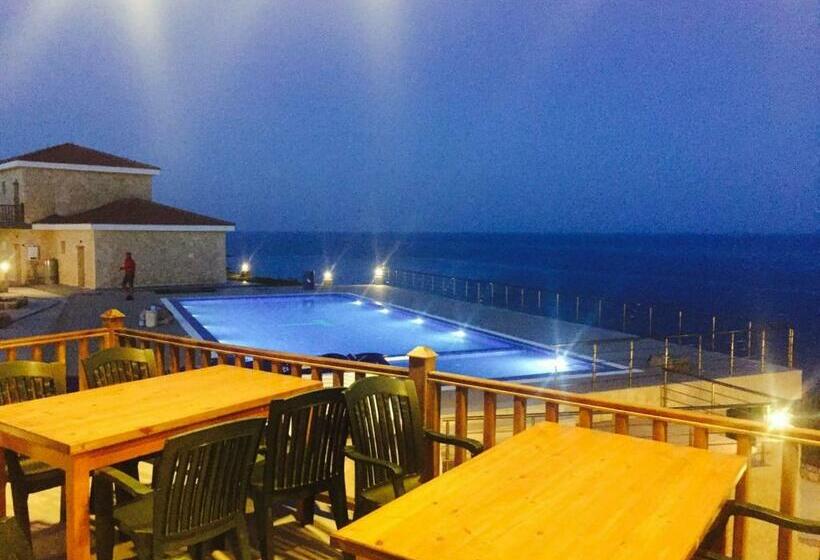 Tekos Golden Hill Hotel & Restaurant At Karpaz