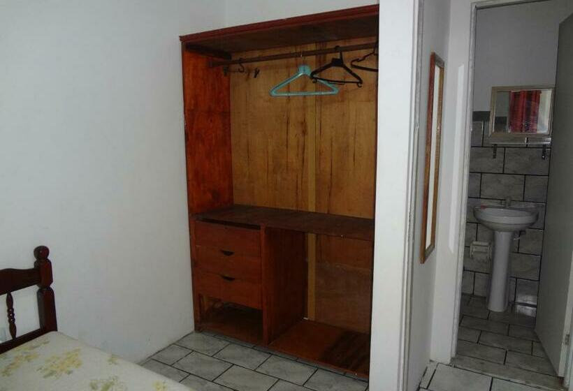 호스텔 Pousada Mar Azul