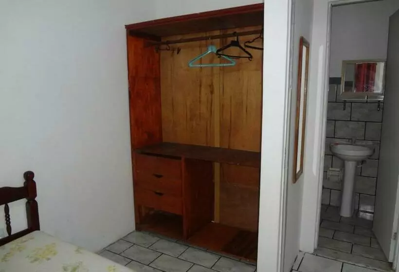 ユースホステル Pousada Mar Azul