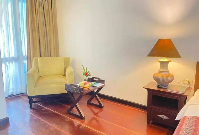 Gassan Khuntan Golf & Resort