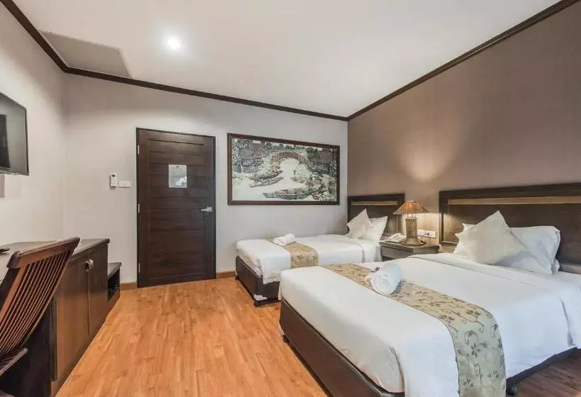 Gassan Khuntan Golf & Resort