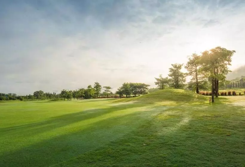 Gassan Khuntan Golf & Resort