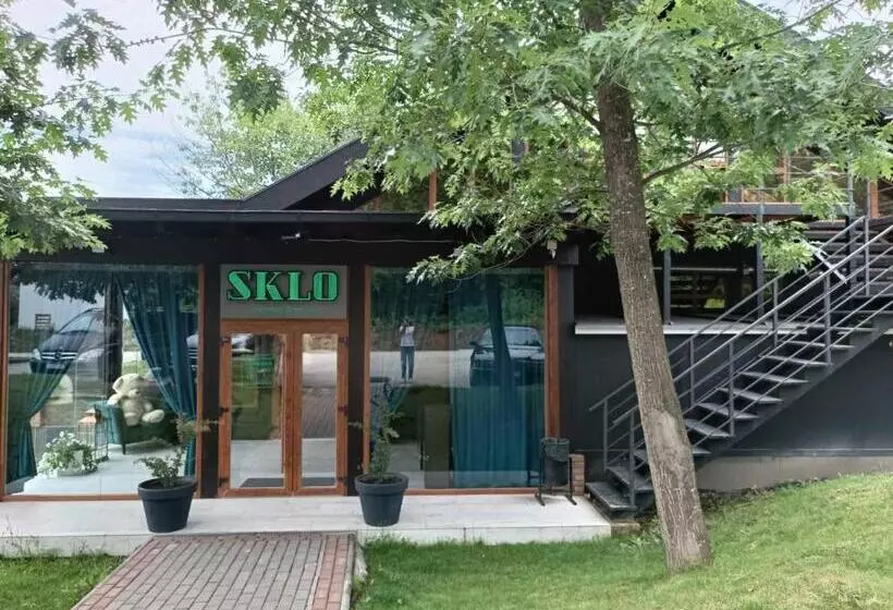 هتل сонячна долина готель фортеця