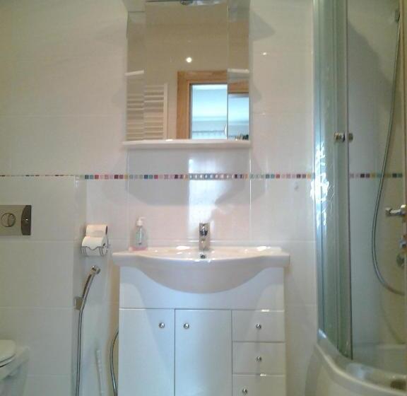 پانسیون Chalet Villa Rex