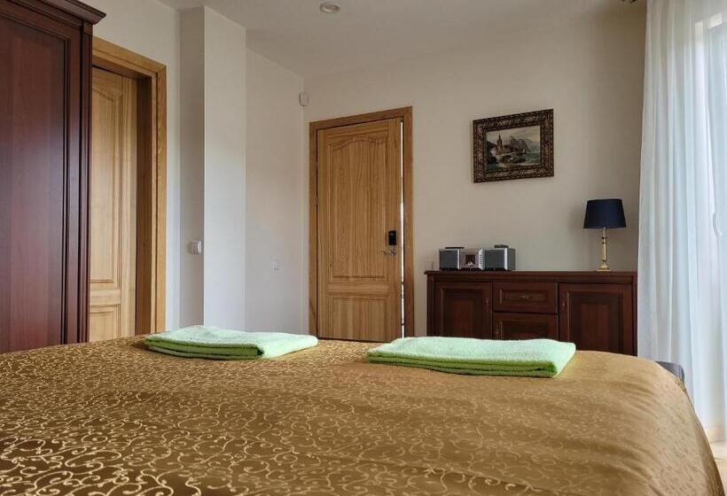 پانسیون Chalet Villa Rex