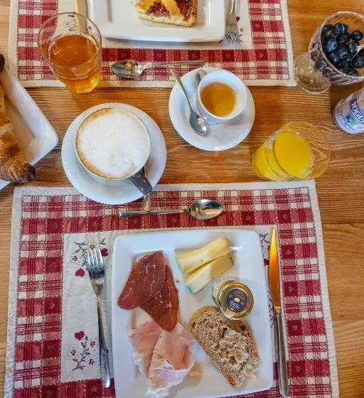 Majatalo Le Coin Des Mélèzes   Nature, Trek & Ski