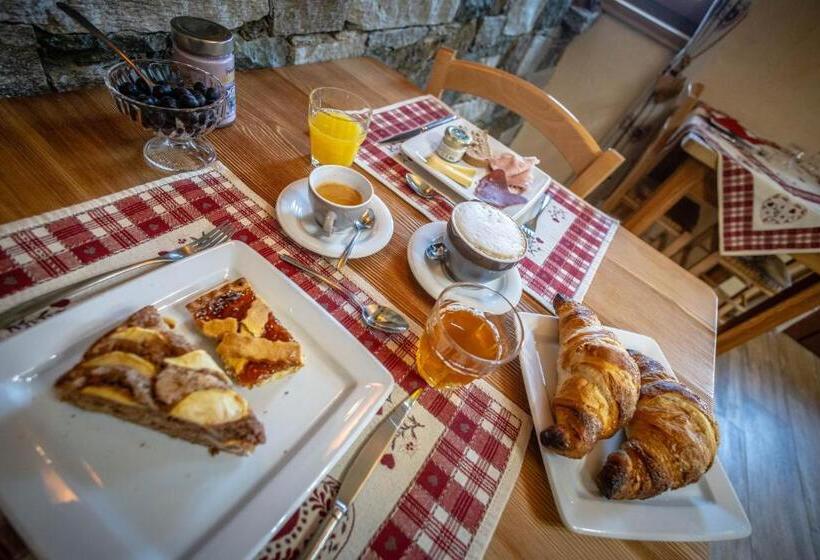 بنسيون Le Coin Des Mélèzes Nature, Trek & Ski