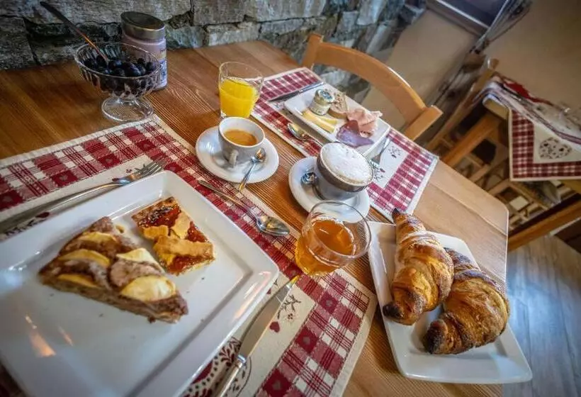 Majatalo Le Coin Des Mélèzes   Nature, Trek & Ski