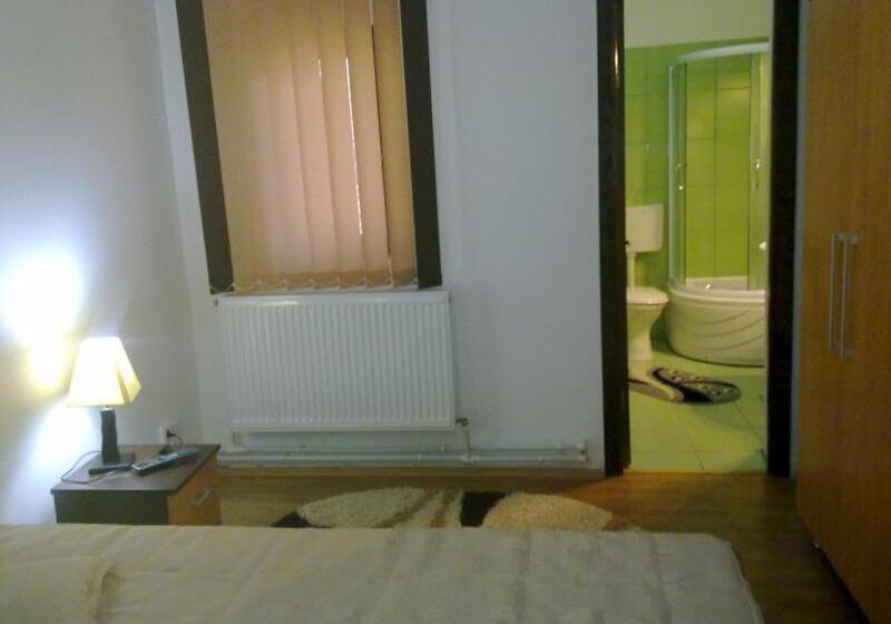 Bed and Breakfast Pensiunea Roua