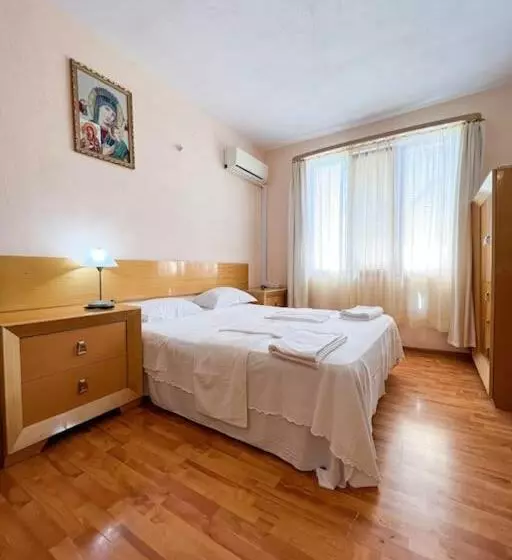 ペンション Guest House Italia