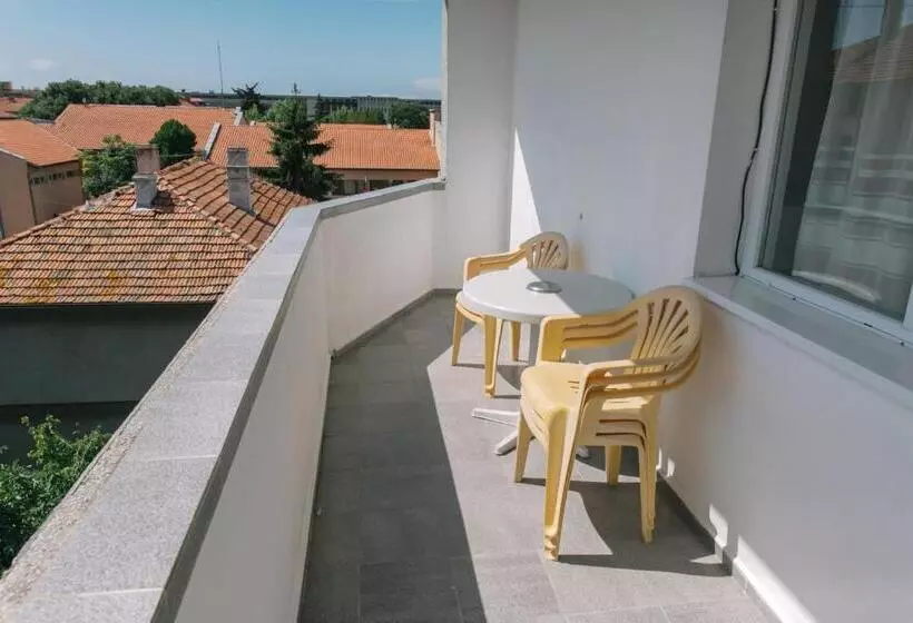 Pensão Hronos