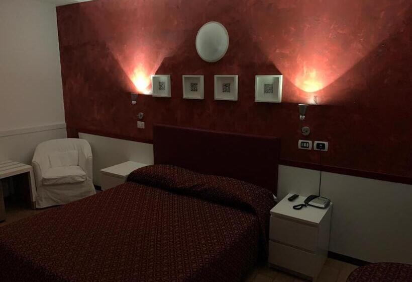 Хостел Malpensafiera