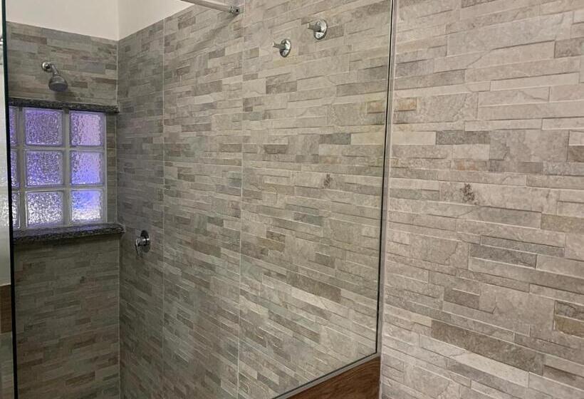 Хостел Malpensafiera