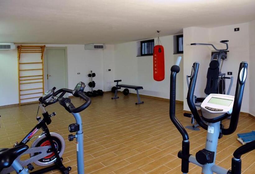 Хостел Malpensafiera