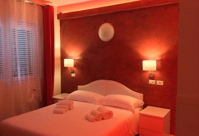 Хостел Malpensafiera