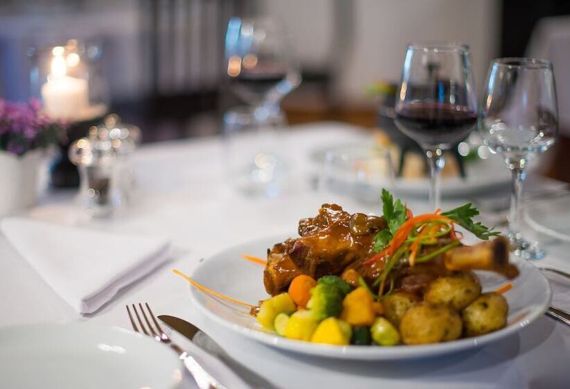 هتل Amadwala Lodge