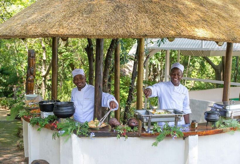 هتل Amadwala Lodge