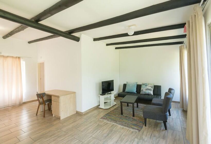 هتل Amadwala Lodge