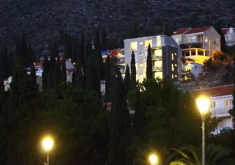هتل Apartments Didan