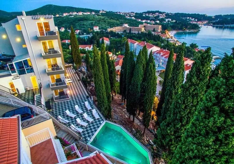 هتل Apartments Didan