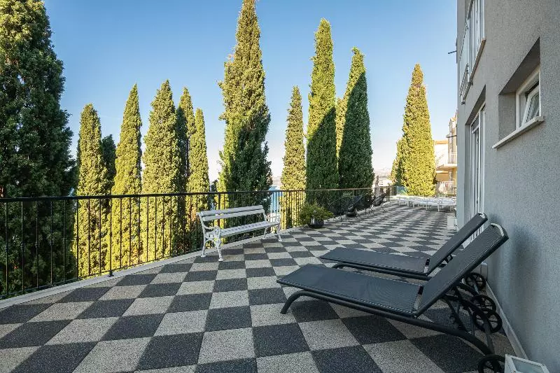 هتل Apartments Didan