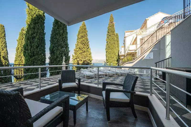 هتل Apartments Didan