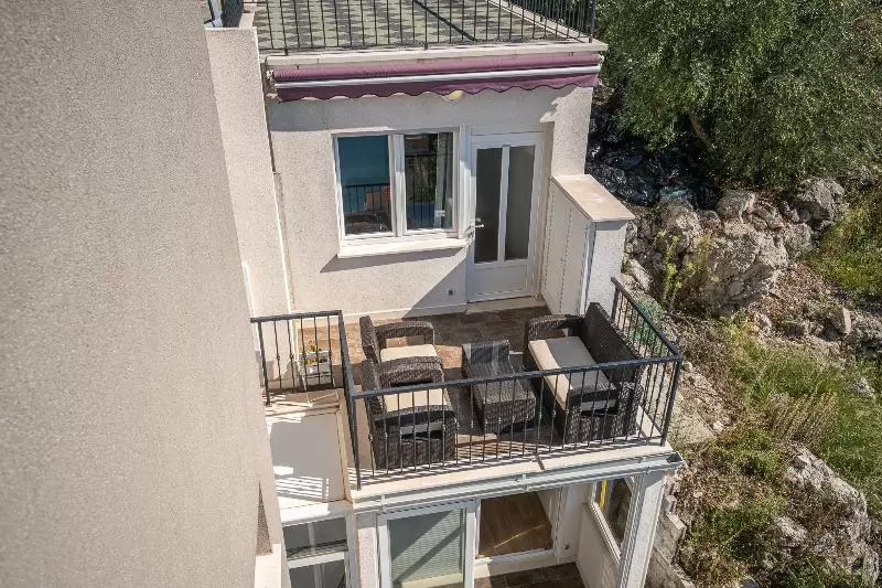 هتل Apartments Didan