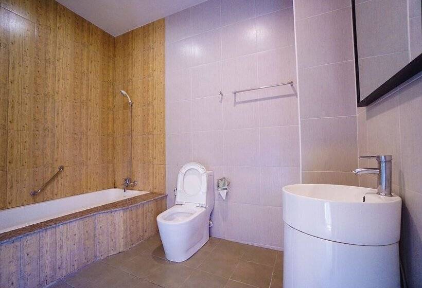 فندق Aurora Resort Kanchanaburi