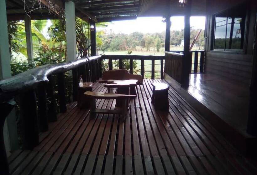 호텔 Baanchanoknunt Resort Pai