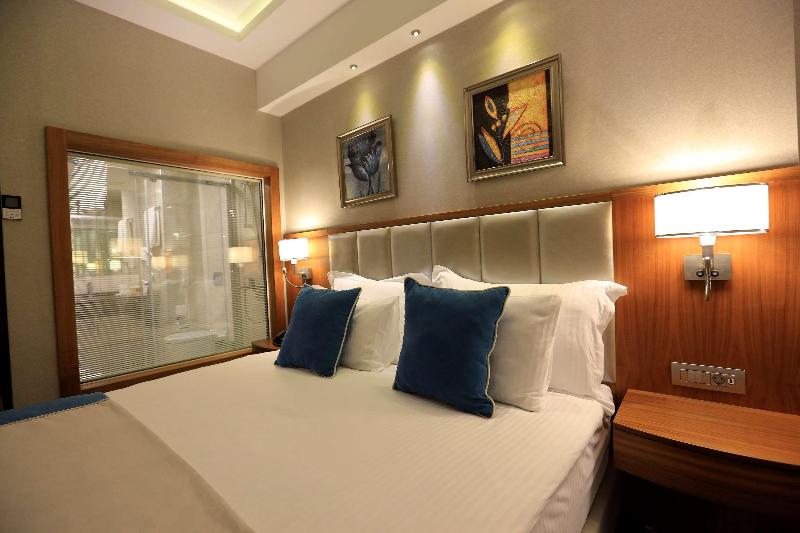 هتل Best Western Premier Karsiyaka Convention & Spa