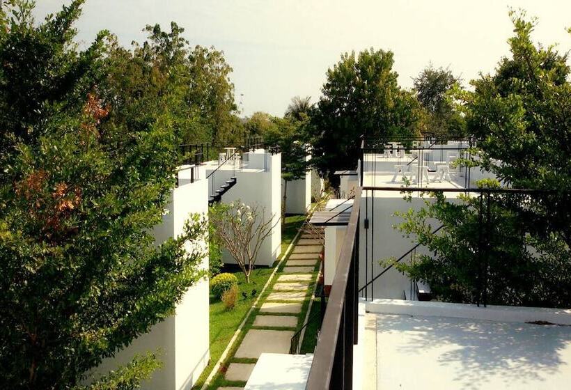 Hotel Cha Am Eco Camp