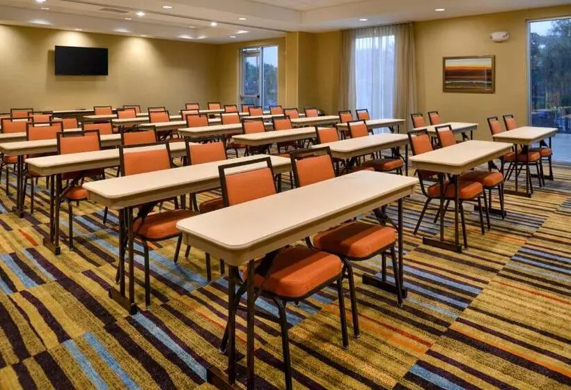 ホテル Fairfield Inn & Suites By Marriott Orlando East/ucf Area