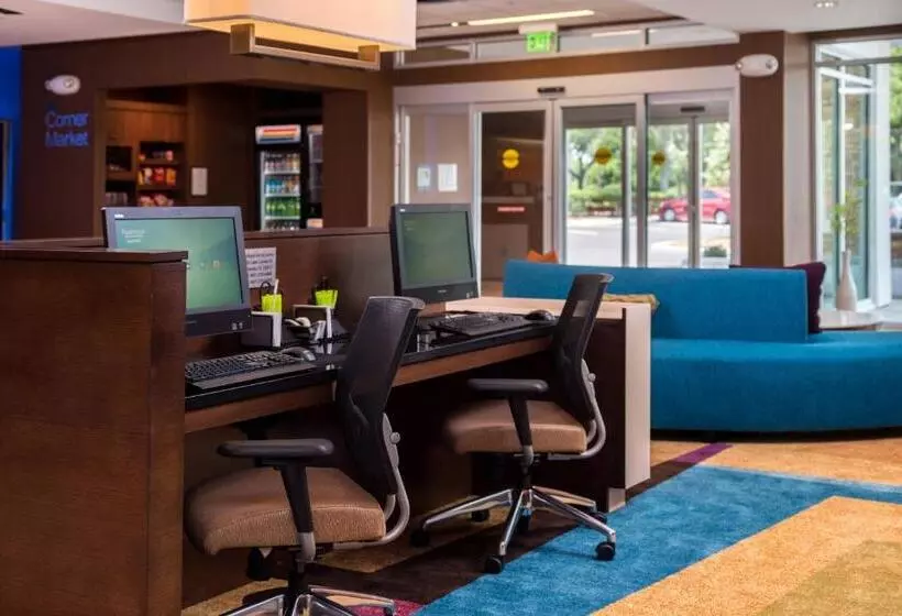 ホテル Fairfield Inn & Suites By Marriott Orlando East/ucf Area