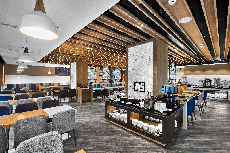 בית מלון כפרי Holiday Inn Express Kaohsiung Love River, An Ihg