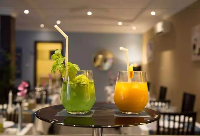 هتل Hôtel Semiramis City Center