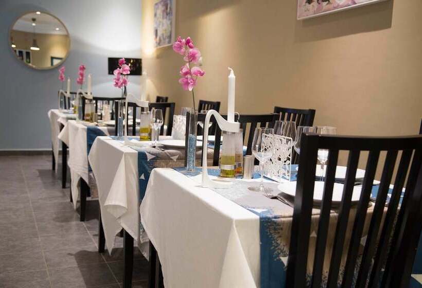 호텔 Hôtel Semiramis City Center