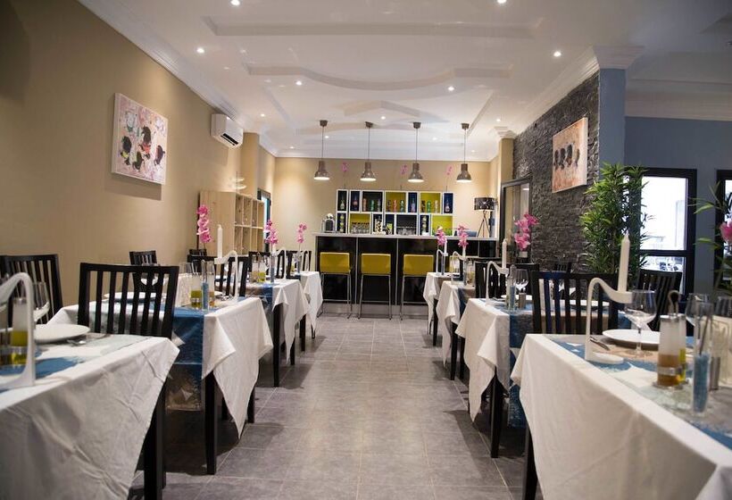 호텔 Hôtel Semiramis City Center