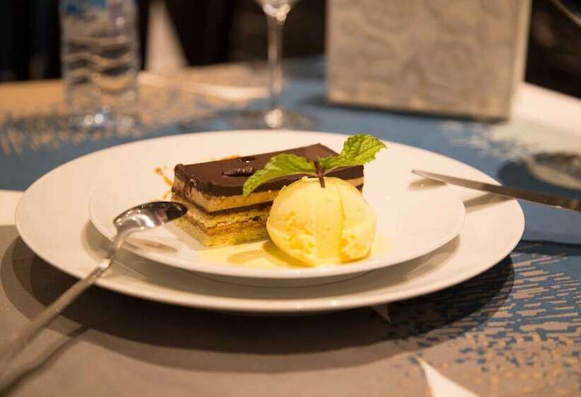 호텔 Hôtel Semiramis City Center