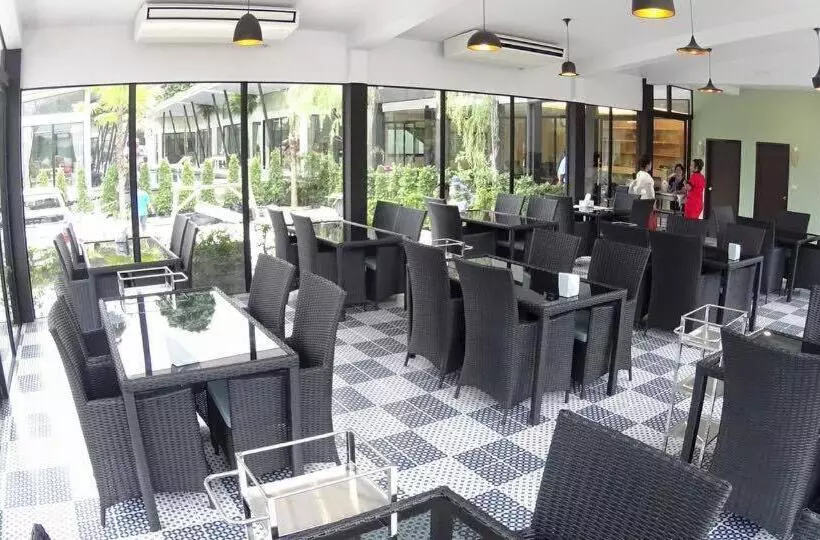 ホテル Jasmine Resort And Spa